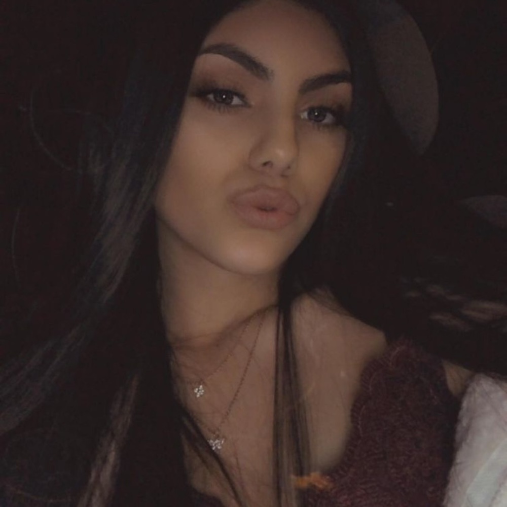 Meet your Posher, Kimberly
